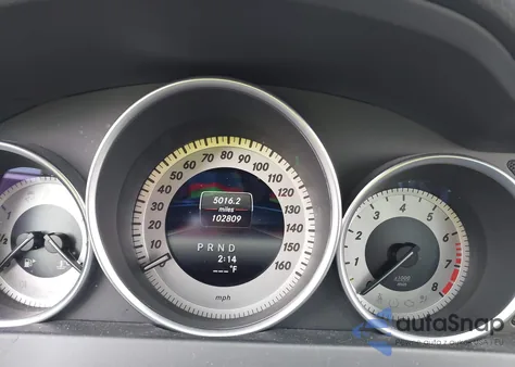 2014 Mercedes-Benz C 250 Sport z USA, uszkodzony, nr VIN WDDGF4HB4EG253191